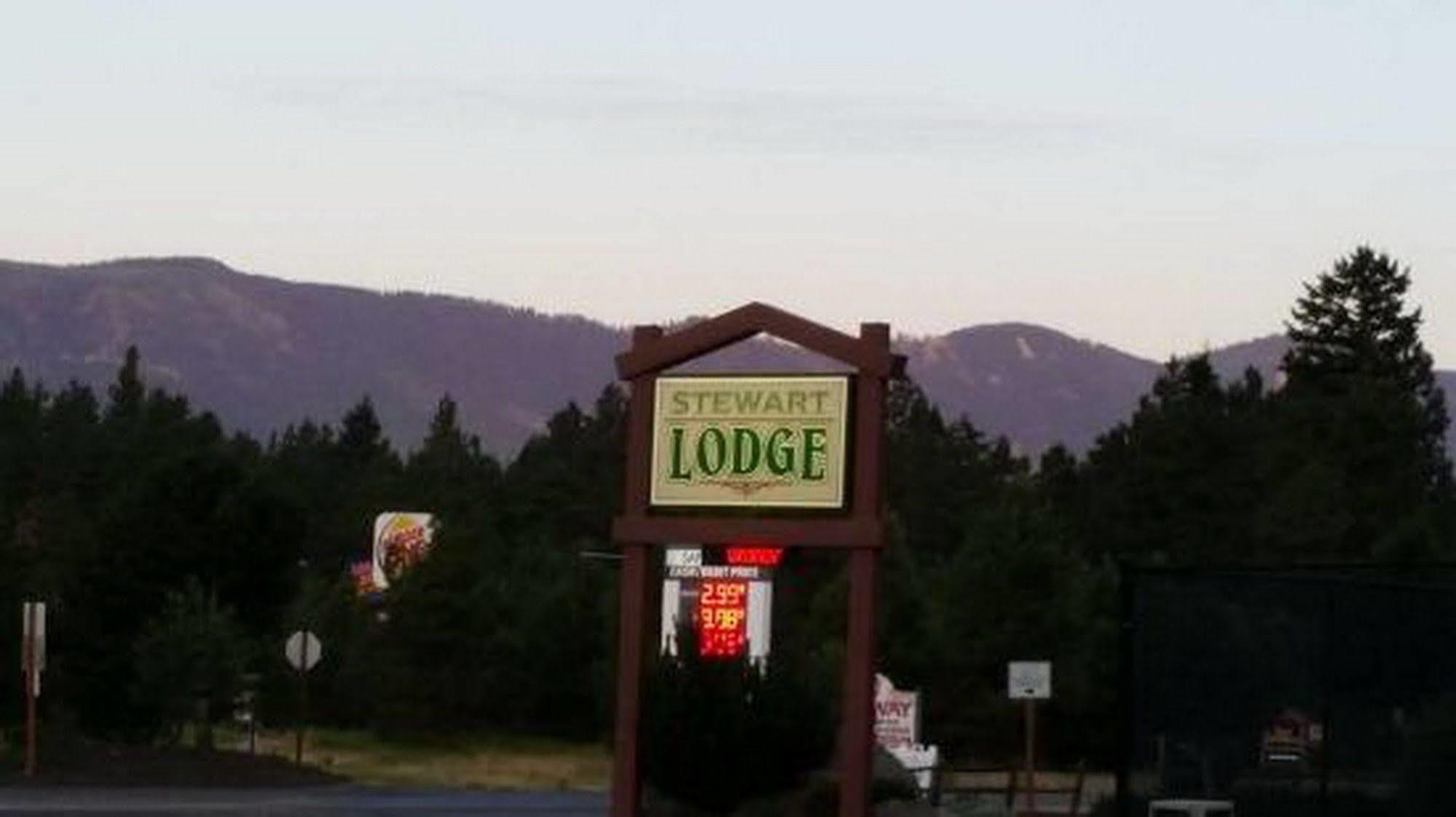 Stewart Lodge クレエルム エクステリア 写真